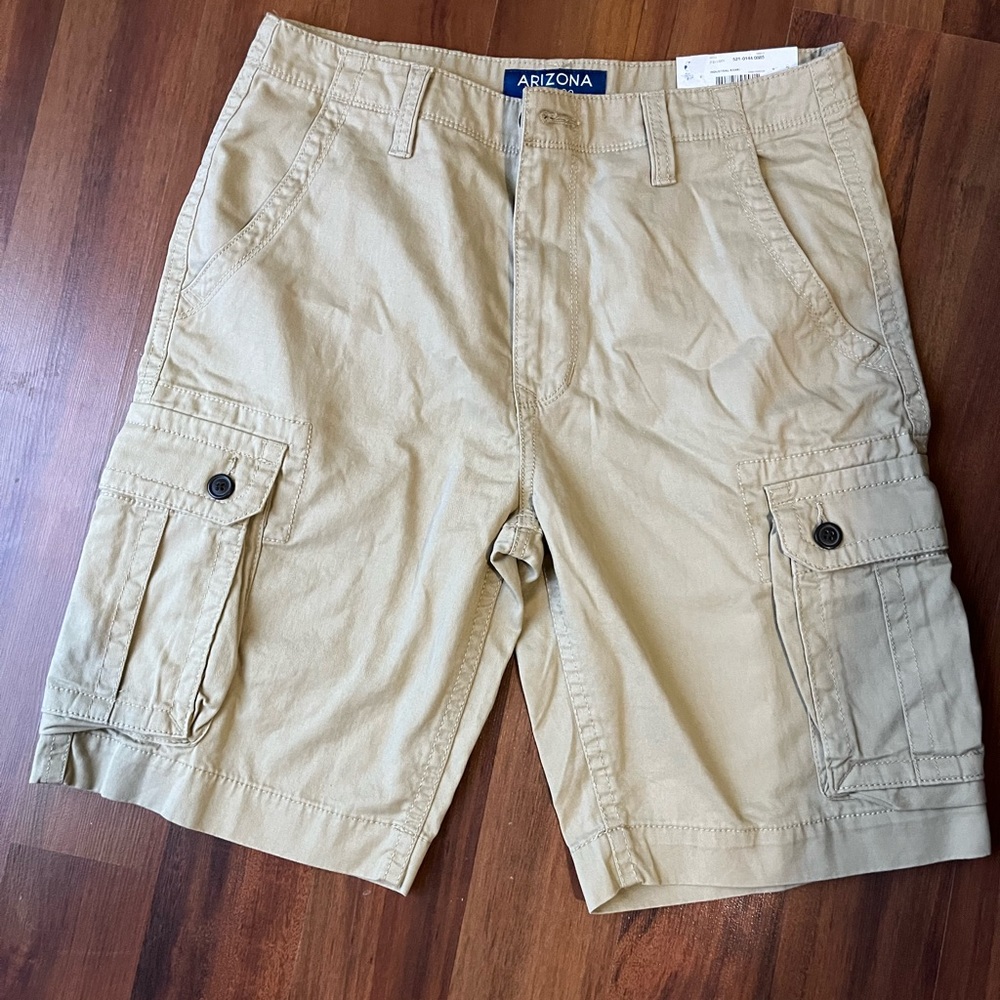 Arizona Khaki Shorts Men’s 32 Brand New